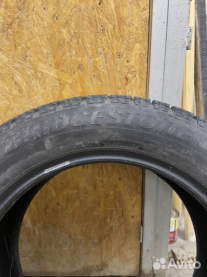 Bridgestone Blizzak VRX2 225/55 R17
