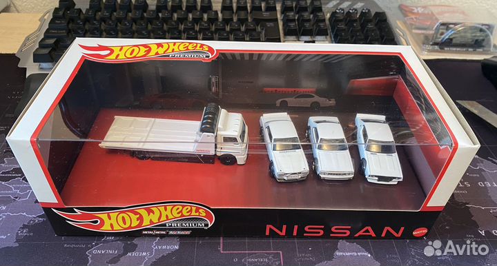 Hot wheels premium Диорама Nissan
