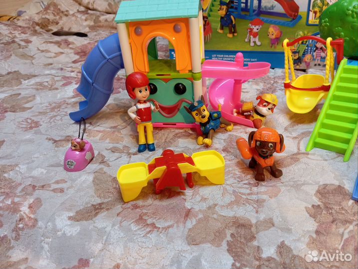 Щенячий патруль. парк развлечений