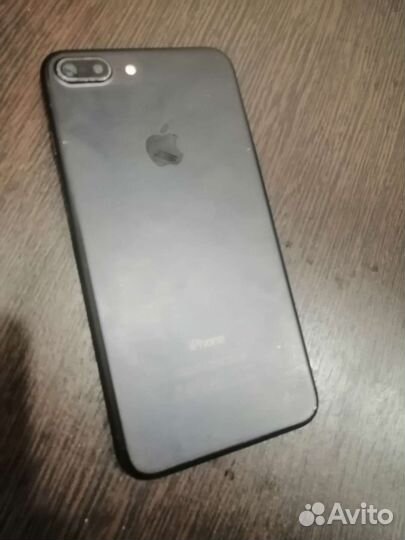 Телефон iPhone 7 plus