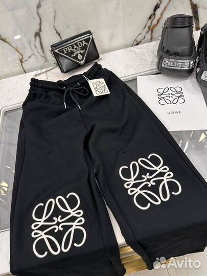 Спортивные штаны женские Loewe