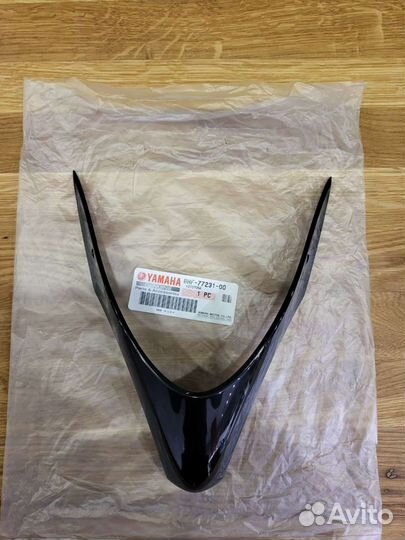 Накладка стекла Yamaha Venture TF GT 8HF7723100
