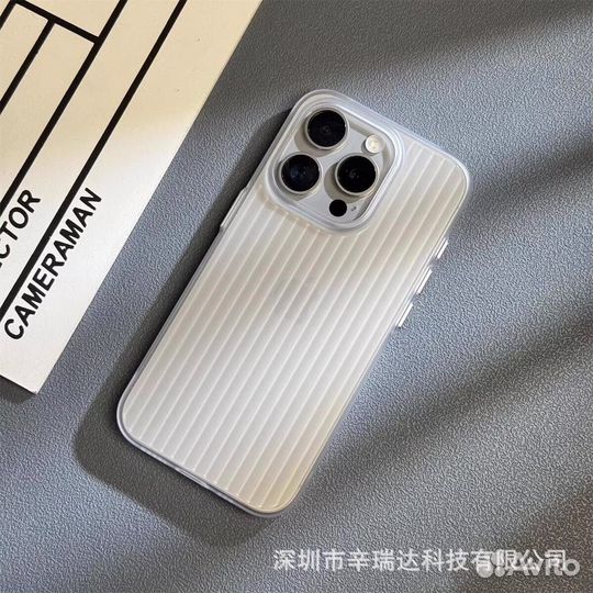 Чехол на iPhone