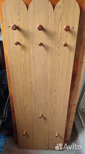 Вешалка настенная