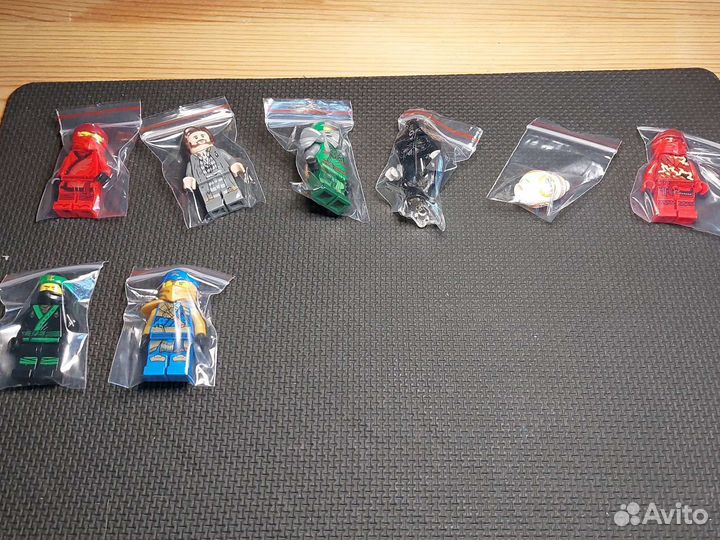 Lego минифигурки