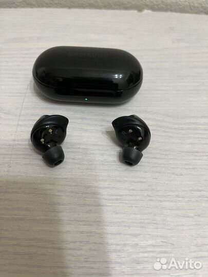 Беспроводные наушники Samsung Galaxy Buds+
