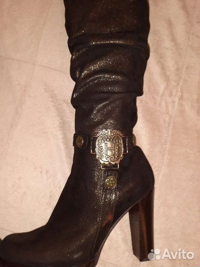 Комплект вещей:итальянские сапоги,сумка и туника