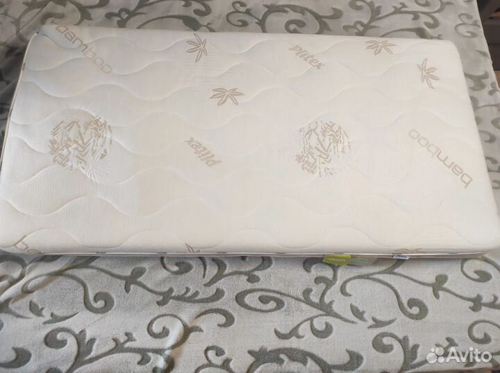 Детская кроватка с продольным маятником