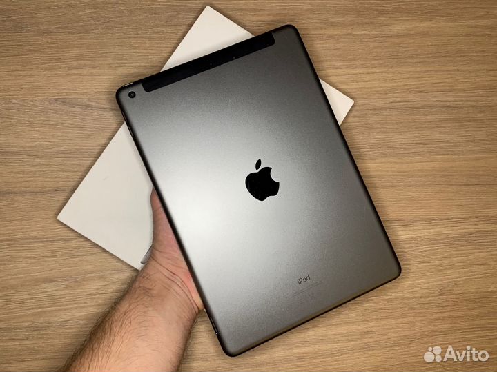 iPad 8 WiFi+Sim 2020 отличный