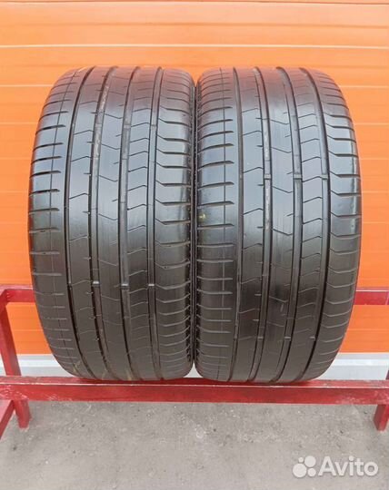 Pirelli P Zero PZ4 255/30 R20 92Y