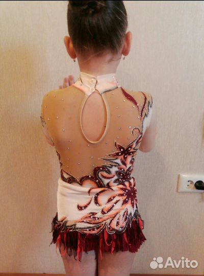 Купальник для художественной гимнастики