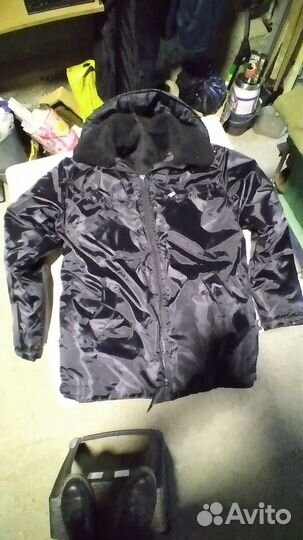 Куртка зимняя с капюшоном