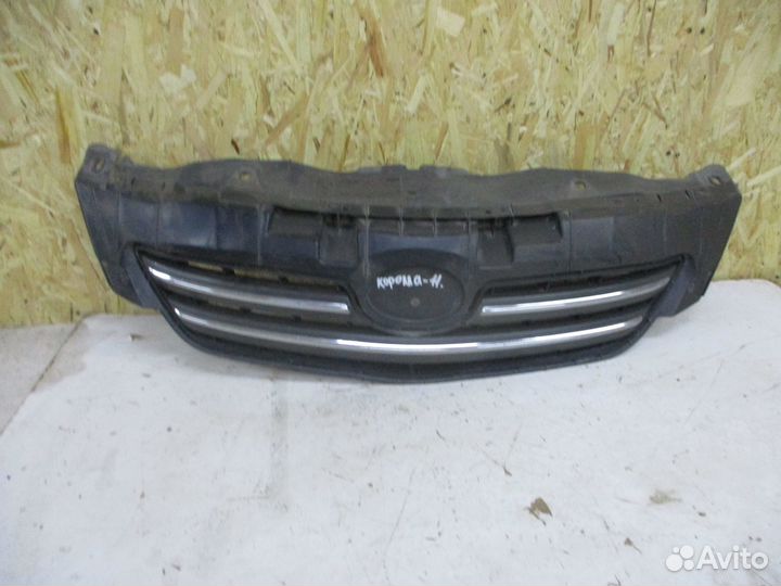 Решетка бампера Тойота Королла 150
