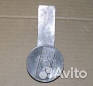 Ролик стеклоподъемника маз нижний в сборе с кроншт