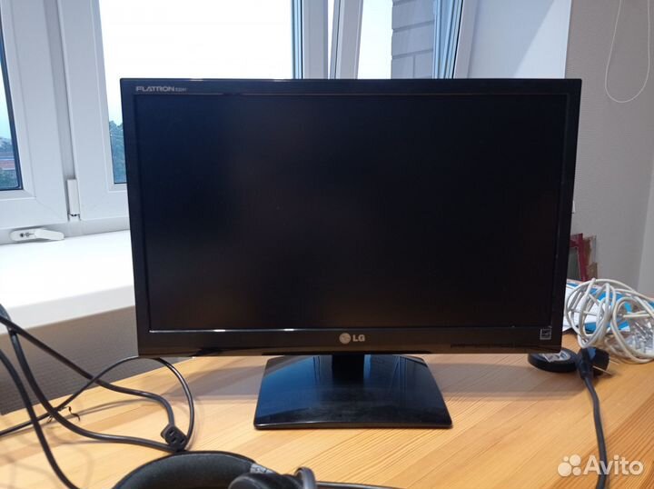 Монитор LG Flatron E2241S Диагональ 21 Матрица TN