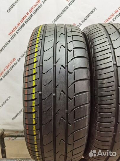 Toyo Tranpath MPZ 215/60 R17 96H