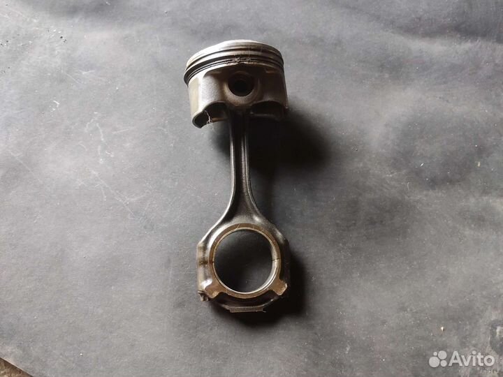 Поршень Mercedes Benz X204 glk 280 3.0