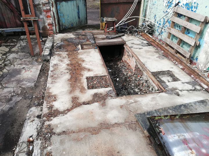 Гараж, > 30 м²