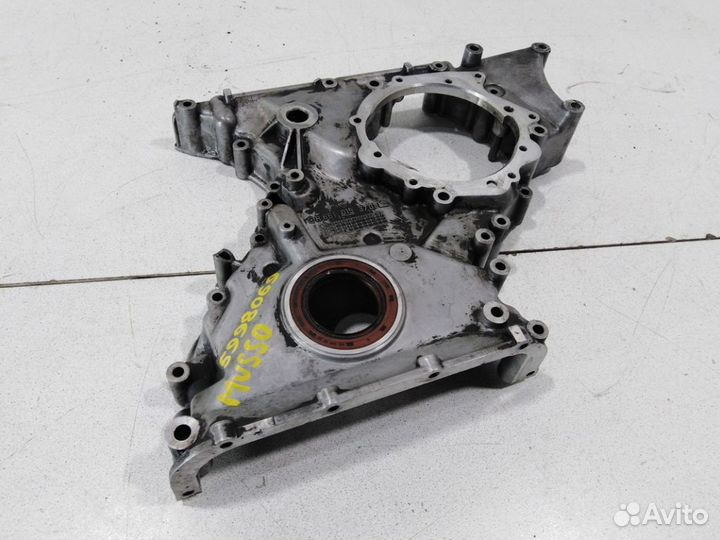 Крышка двигателя передняя