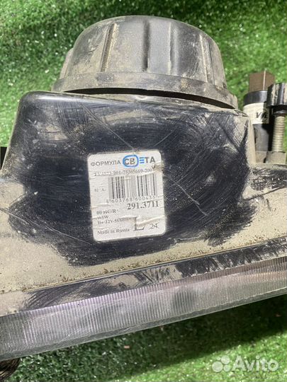 Фара левая Волга 3110