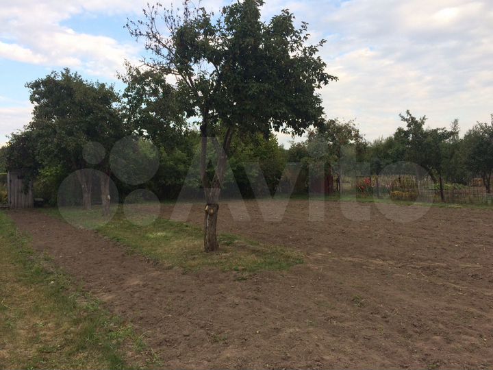 Дача 20 м² на участке 10 сот.