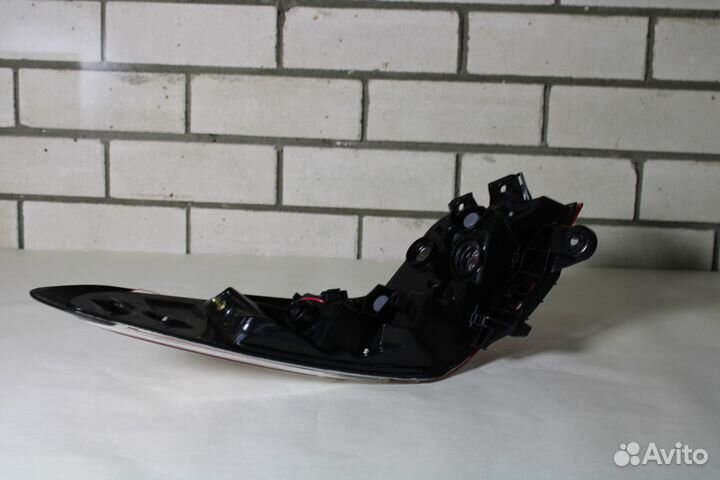 Фонарь задний toyota camry