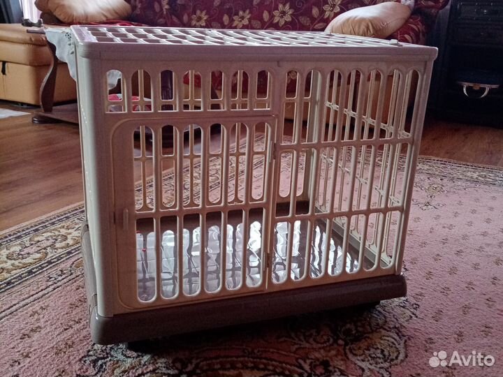 Клетка для животных на колёсиках