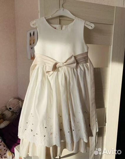 Нарядное платье для девочки 122 128