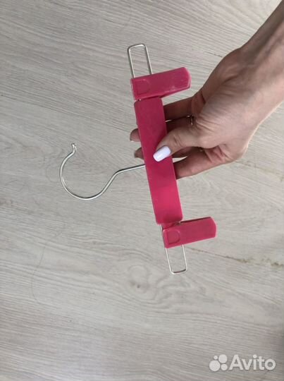 Вешалки детские