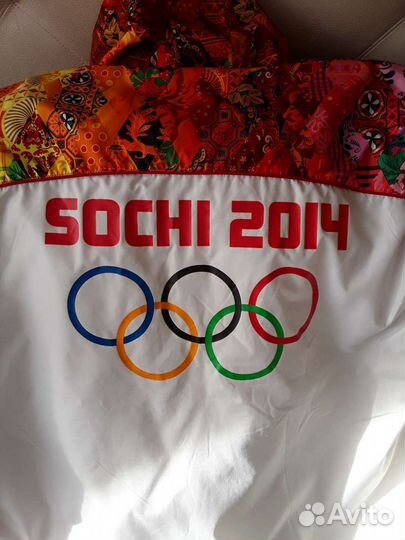 Костюм факелоносца Олимпиады Сочи - 2014