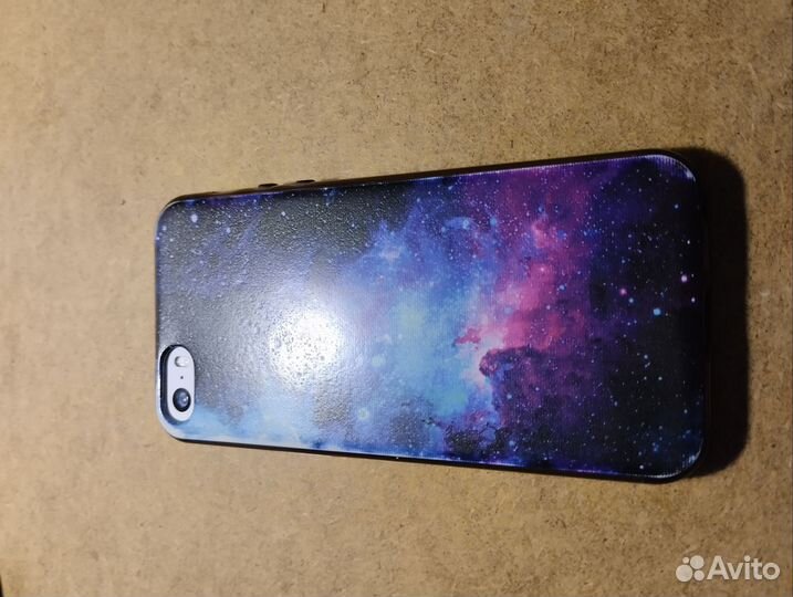 iPhone SE, 32 ГБ