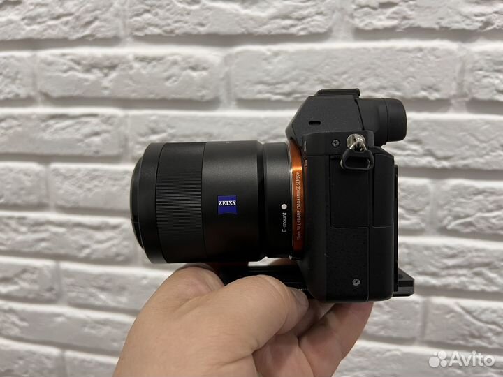 Sony A7ii как новый (4650 к) + Zeiss 55 mm, 1,8f