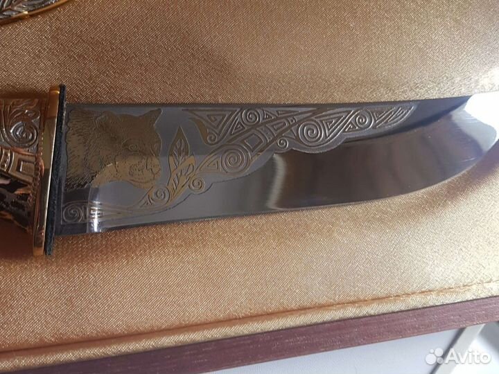 Нож украшенный