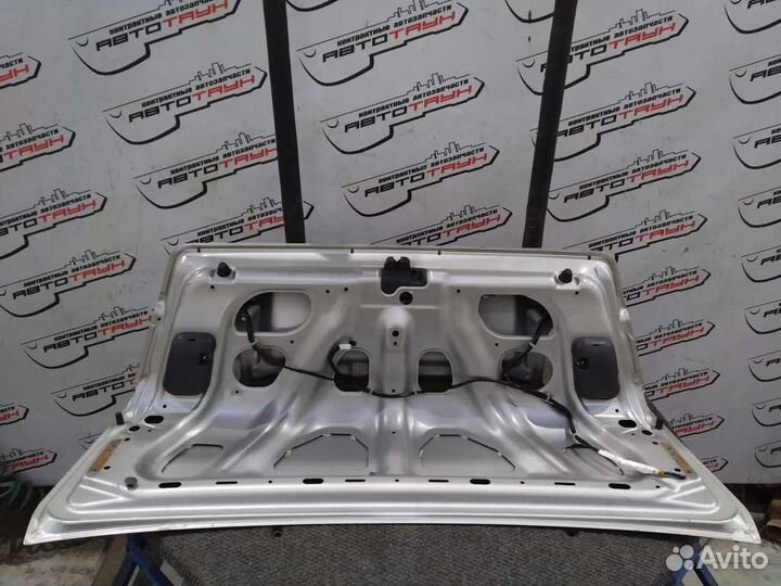 Крышка багажника subaru legacy BE5 BE9 BEE 57501AE