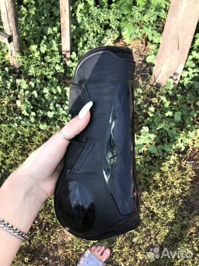 Ногавки для лошади