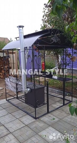 Мангал с крышей