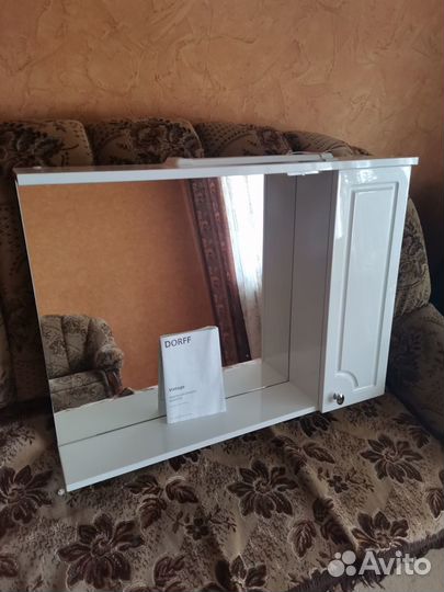 Зеркальный шкаф в ванную комнату новый