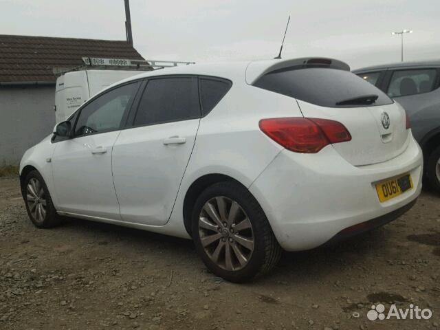 Разбор на запчасти Opel Astra J