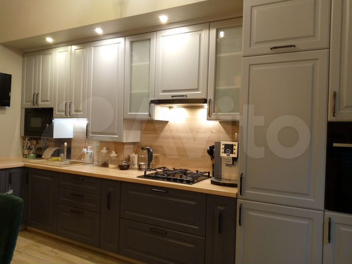 3-к. квартира, 112,6 м², 1/4 эт.