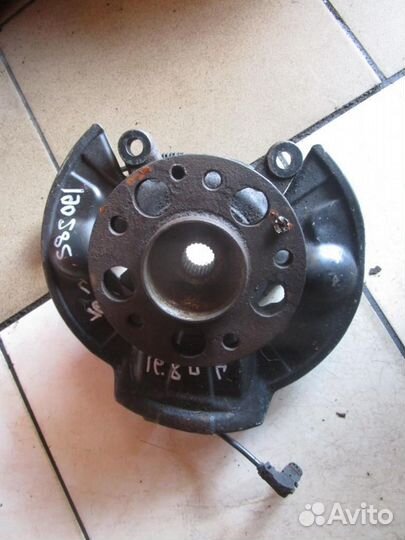 Кулак поворотный передний левый w168 A-class