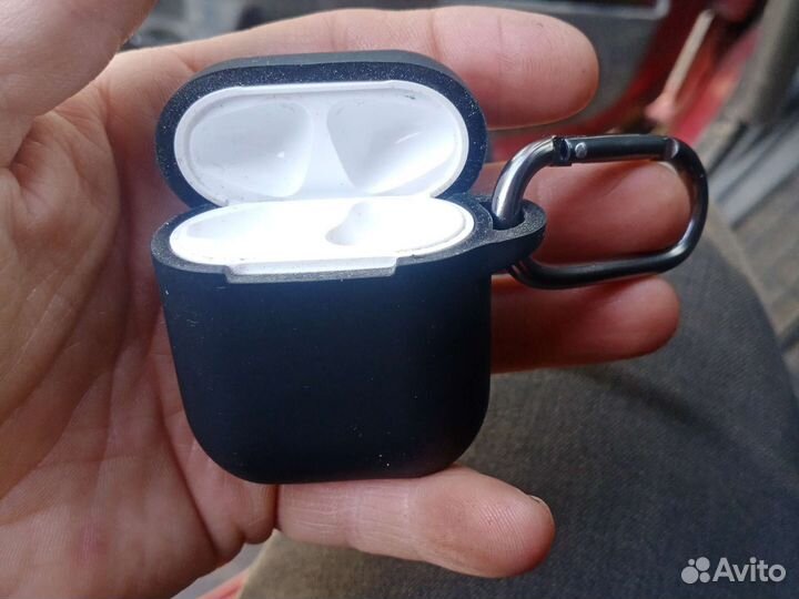 Кейс airpods 2 A1602