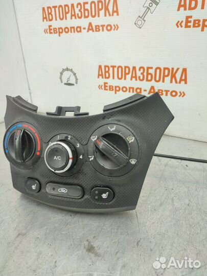 Блок управления кондиционером Hyundai Solaris 1