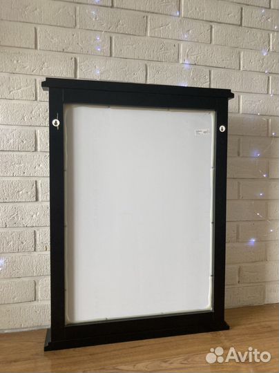 Зеркало IKEA soknedal с полкой черное