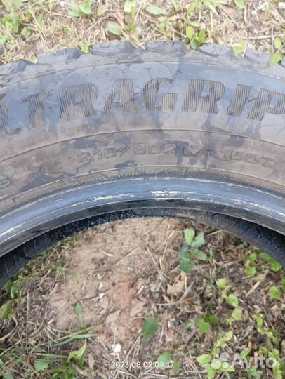 Goodyear UltraGrip Ice Arctic SUV 215/60 R17 100T