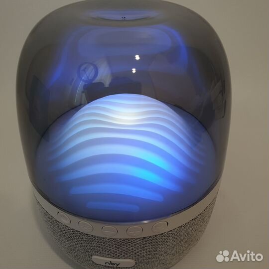 Беспроводная колонка с яркой 3D-светомузыкой