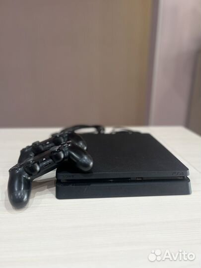 Sony playstation 4 slim 1tb 2 джойстика