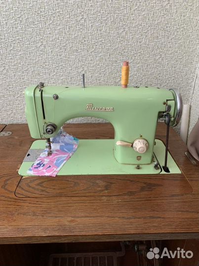 Швейная машина minerva
