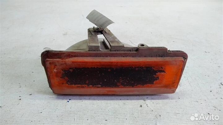 Указатель поворота в бампер левый жолтый Chevrole