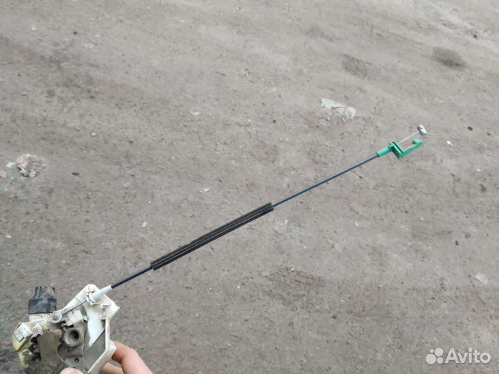 Трос замка заднего правого форд мондео 2