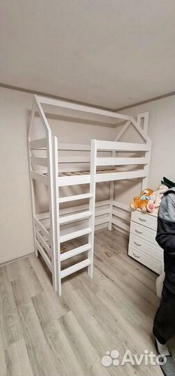 Кровать домик детская